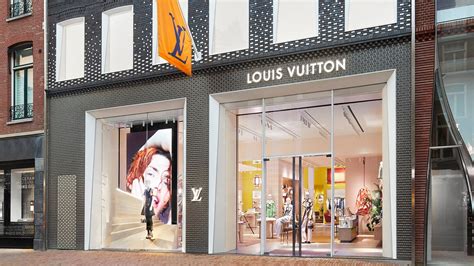 louis vuitton schoenen dames nederland|Louis Vuitton amsterdam hooftstraat.